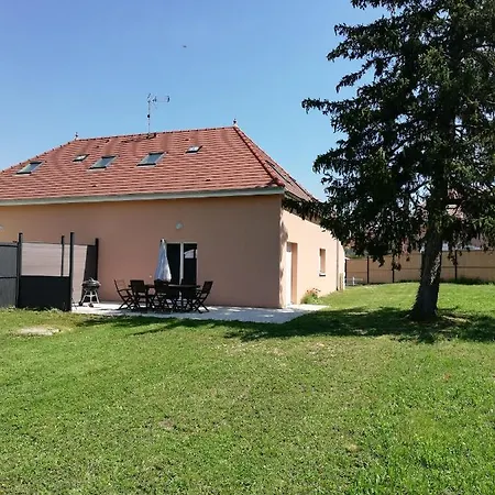 * Maison Aux Portes De Troyes En Champagne * Sainte-Maure