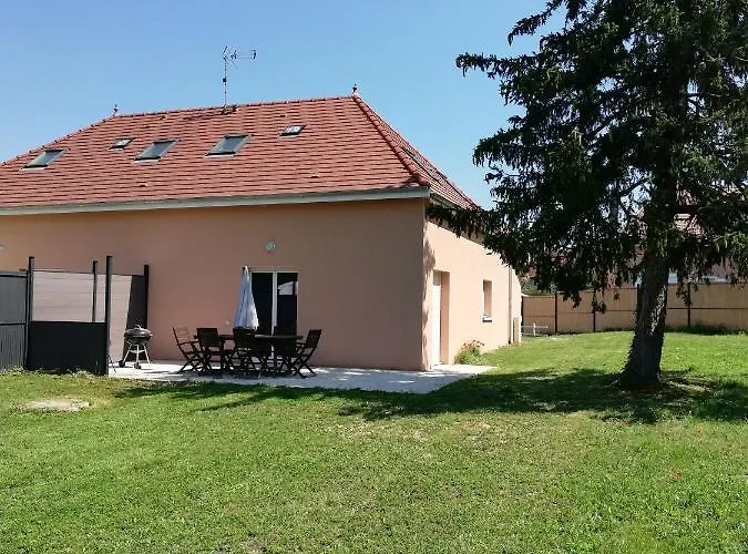 * Maison Aux Portes De Troyes En Champagne * Sainte-Maure