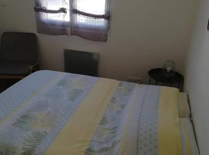 * Maison Aux Portes De Troyes En Champagne * Σπίτι διακοπών Sainte-Maure