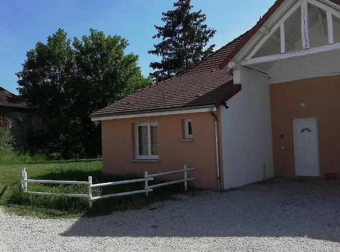 * Maison Aux Portes De Troyes En Champagne * *